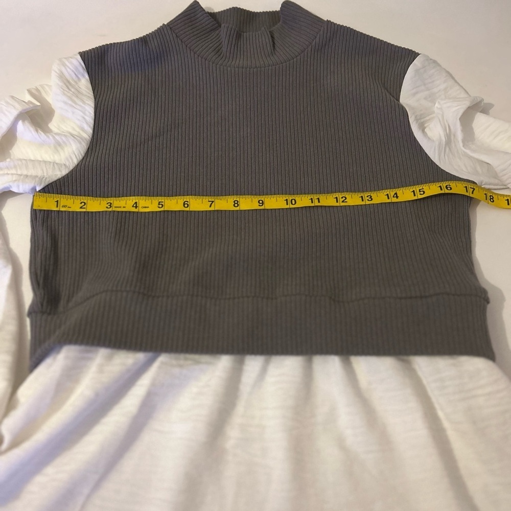 Patrizia Luca Milano Top lagenlook long bell sleeves Grey white size medium - Picture 14 of 15